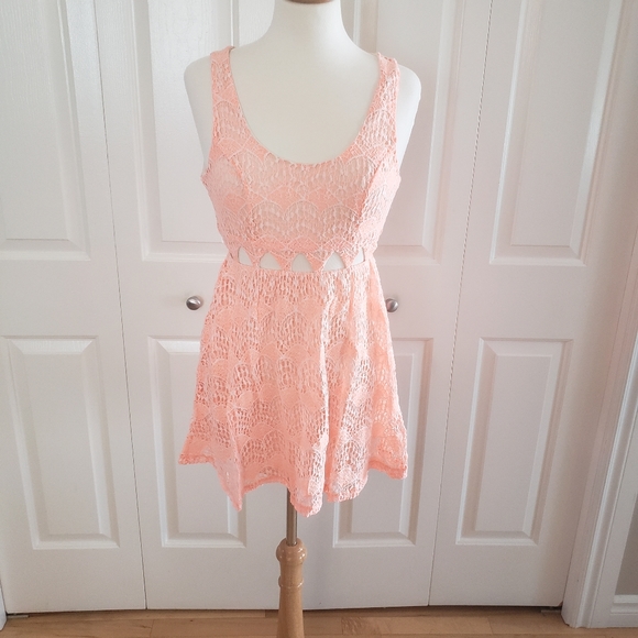 Material Girl Dress Cutout Detail - Picture 2 of 5